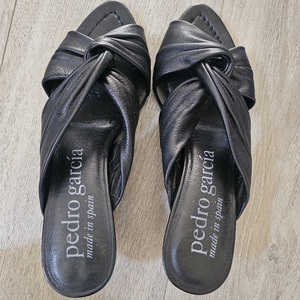 Pedro Garcia Black Aurelia 37 Kitten Heel